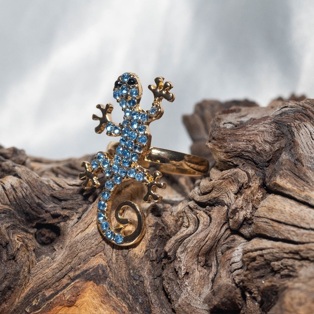 ✨Modcloth Leia Blue Rhinestone Lizard Ring - Picture 8 of 11